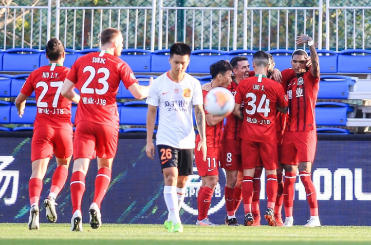  丹尼斯传射建功沃特福德客场击败伯恩利拿下保级关键战